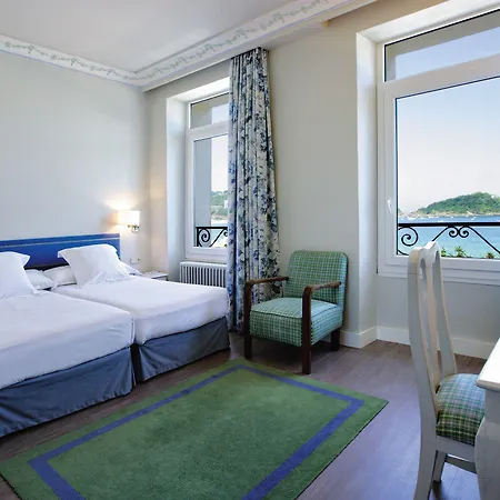 Отель Niza Сан-Себастьян