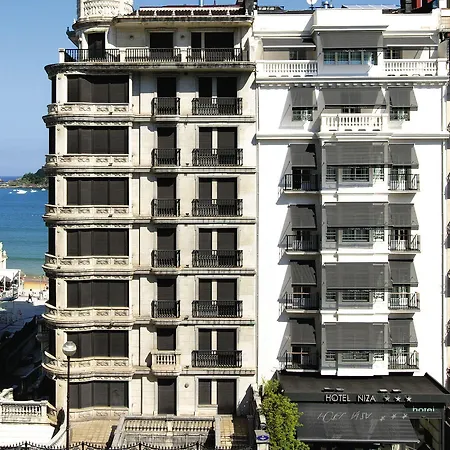 Niza Szálloda 3*